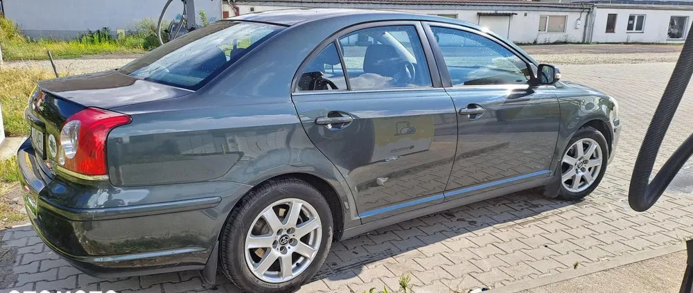 toyota dolnośląskie Toyota Avensis cena 16000 przebieg: 202100, rok produkcji 2006 z Katowice